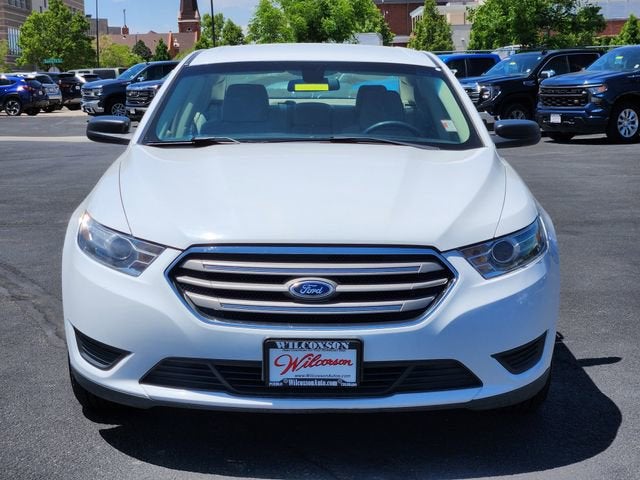2013 Ford Taurus SE