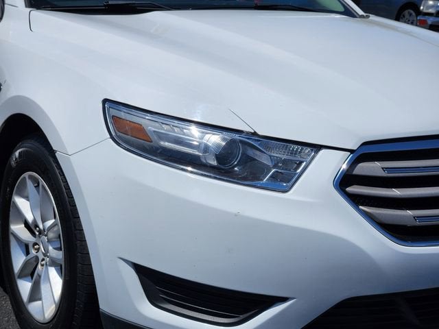 2013 Ford Taurus SE
