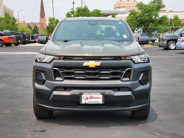 2024 Chevrolet Colorado WT