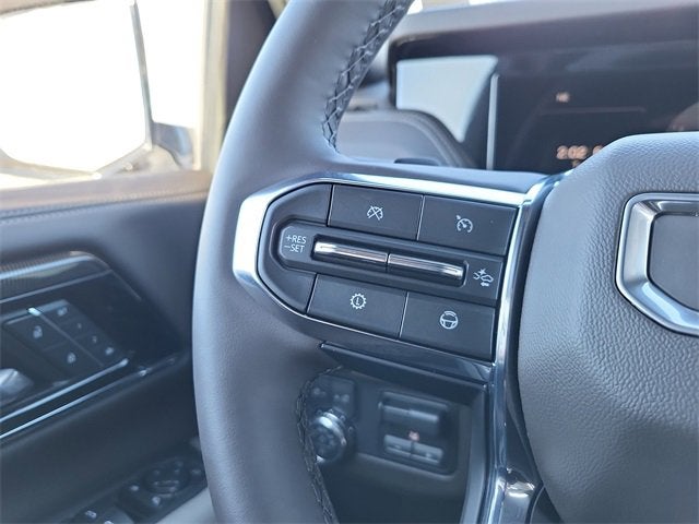 2025 GMC Yukon Elevation