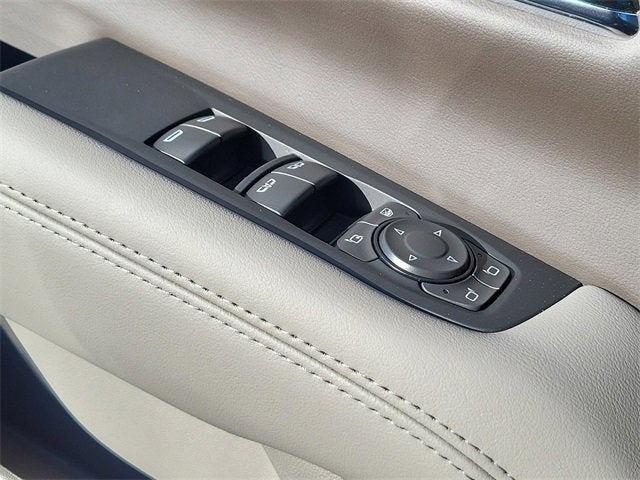 2025 GMC Yukon Elevation