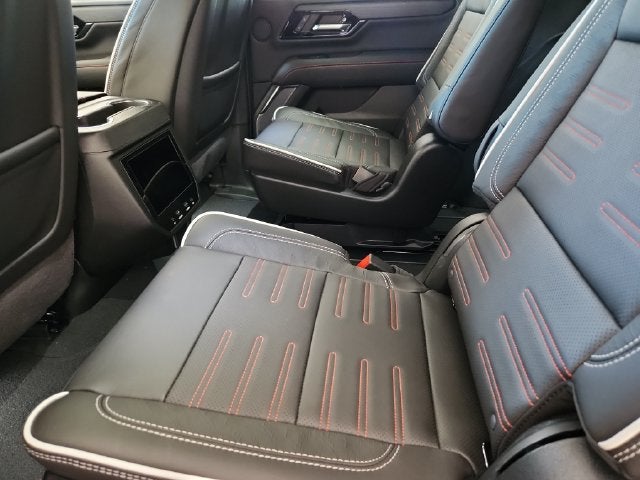 2027 GMC Yukon AT4 Ultimate - Photo 15