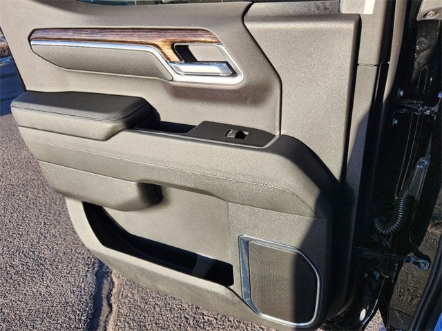 2025 GMC Sierra 1500 SLE