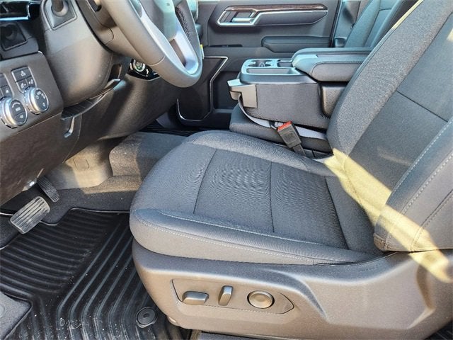 2025 GMC Sierra 1500 SLE