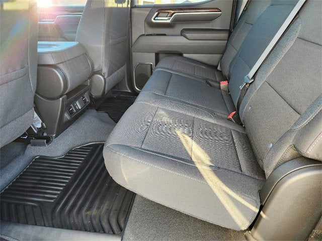 2025 GMC Sierra 1500 SLE