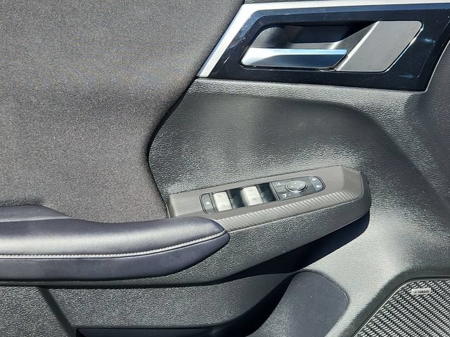 2025 Mitsubishi Outlander ES