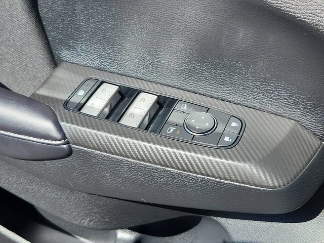 2025 Mitsubishi Outlander ES