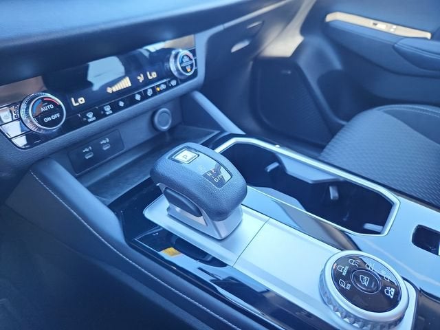 2025 Mitsubishi Outlander ES