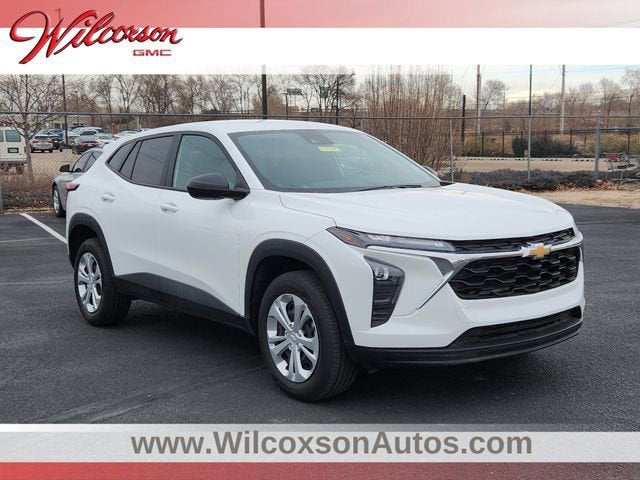 2025 Chevrolet Trax LS