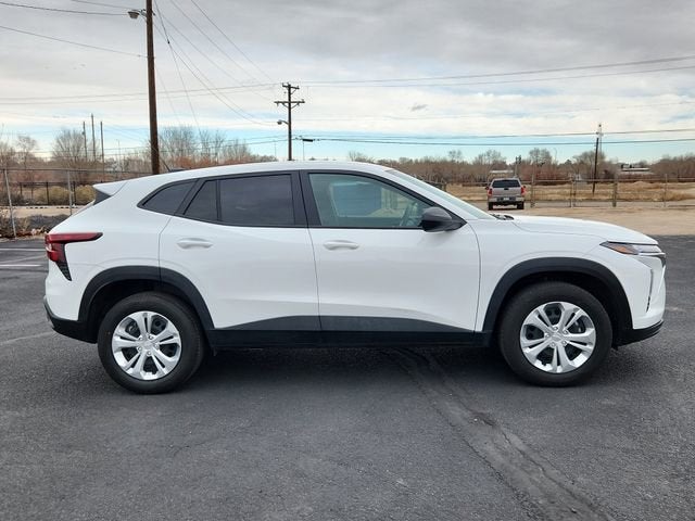 2025 Chevrolet Trax LS