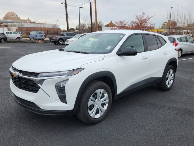 2025 Chevrolet Trax LS