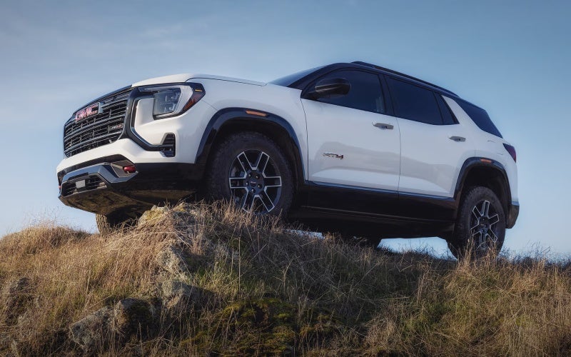 2027gmcterrain-exterior-02